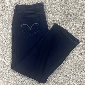 Levi’s Perfectly Shaping 512 bootcut 20W